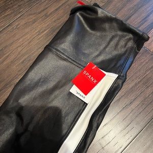 BRAND NEW SPANX BLACK & WHITE